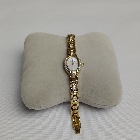 Elgin Women's Wrist Watch. - Picture 1 of 15